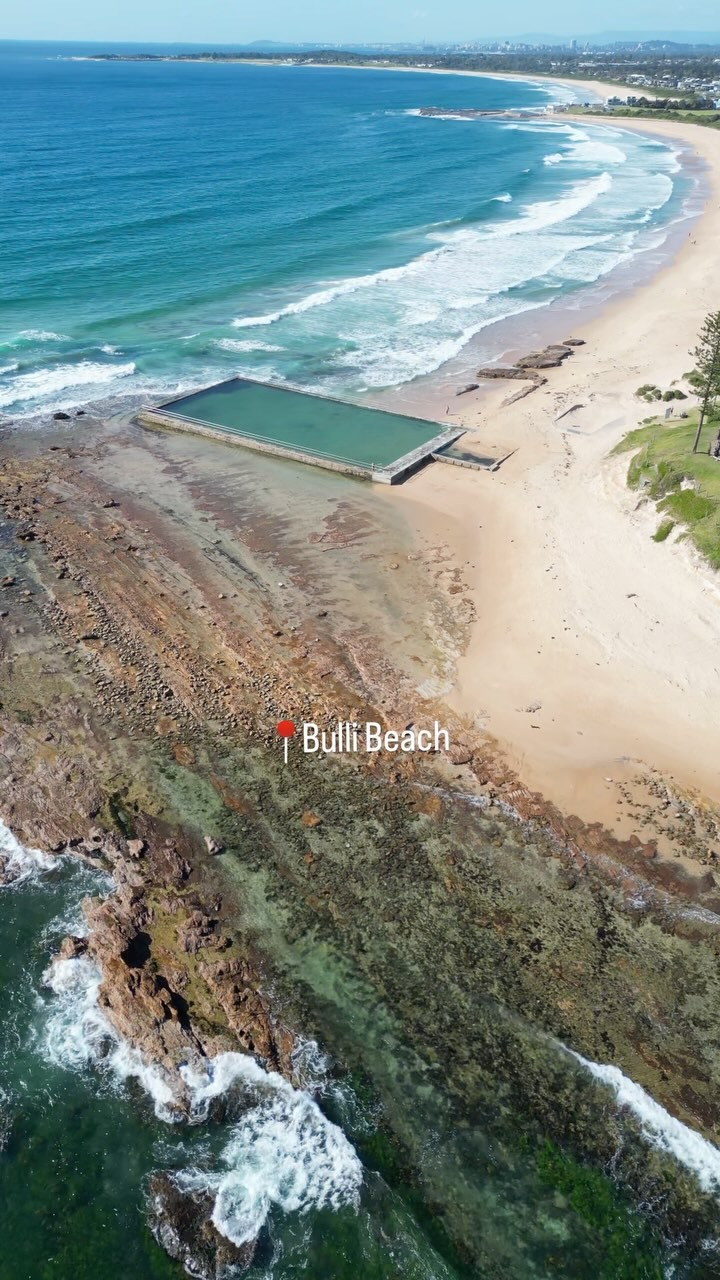Bondi or Bulli? Iconic hustle or hidden gem? Where are you heading?
#bondibeach #bondi #hiddengem #beachpool #bulli #oceanpool #travelfamily #travel #beyonderau #australia #wollongong #roadtrip #tourismwollongong @visitwollongong @bullibeachcafe @welovethegong @beyonderaus