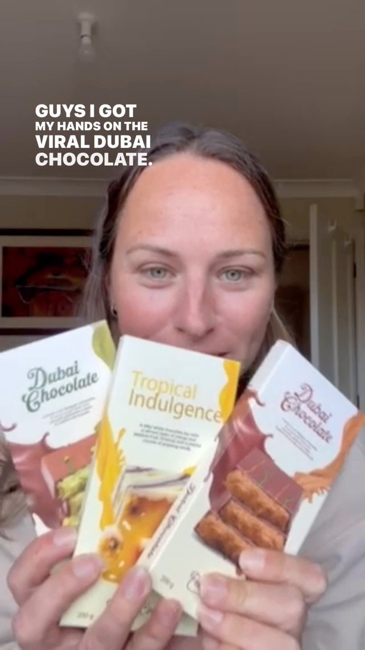 REVIEW: 100/10
Equal parts crunchy and creamy!
I thought it was a lot of hype, but I’m converted!
#notsponsered #dubaichocolate #delish #foodieheaven #foodreview #travelfamily #musttry #viral #fyp @pearlandcocoa