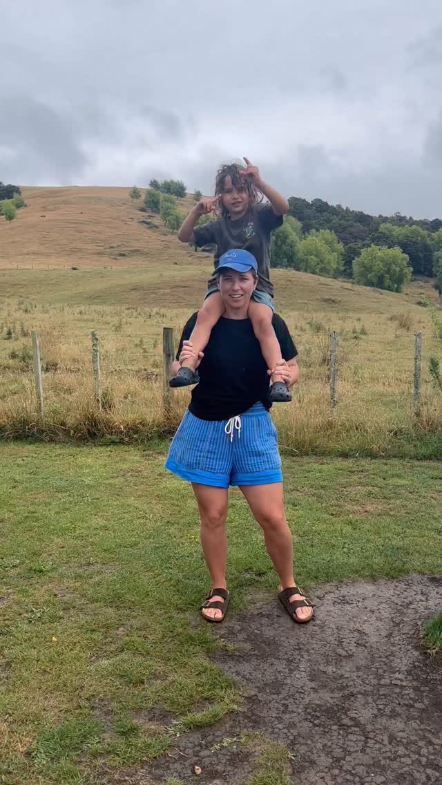 Not even kidding you when I say this was the first stop we planned! 

This was Geo’s only suggestion as part of our entire 3 week North Island itinerary! 

Eli took full control and was our director for the morning! Loads of laughs were had! 

📍The Longest Place Name In The World!